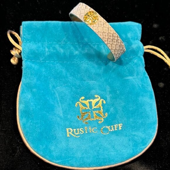 Rustic Cuff bracelet - Picture 1 of 2